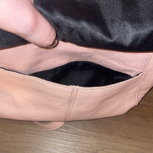Pink Leather Crossbody Purse with Gold Hardware The Sak - Picture 13 of 14
